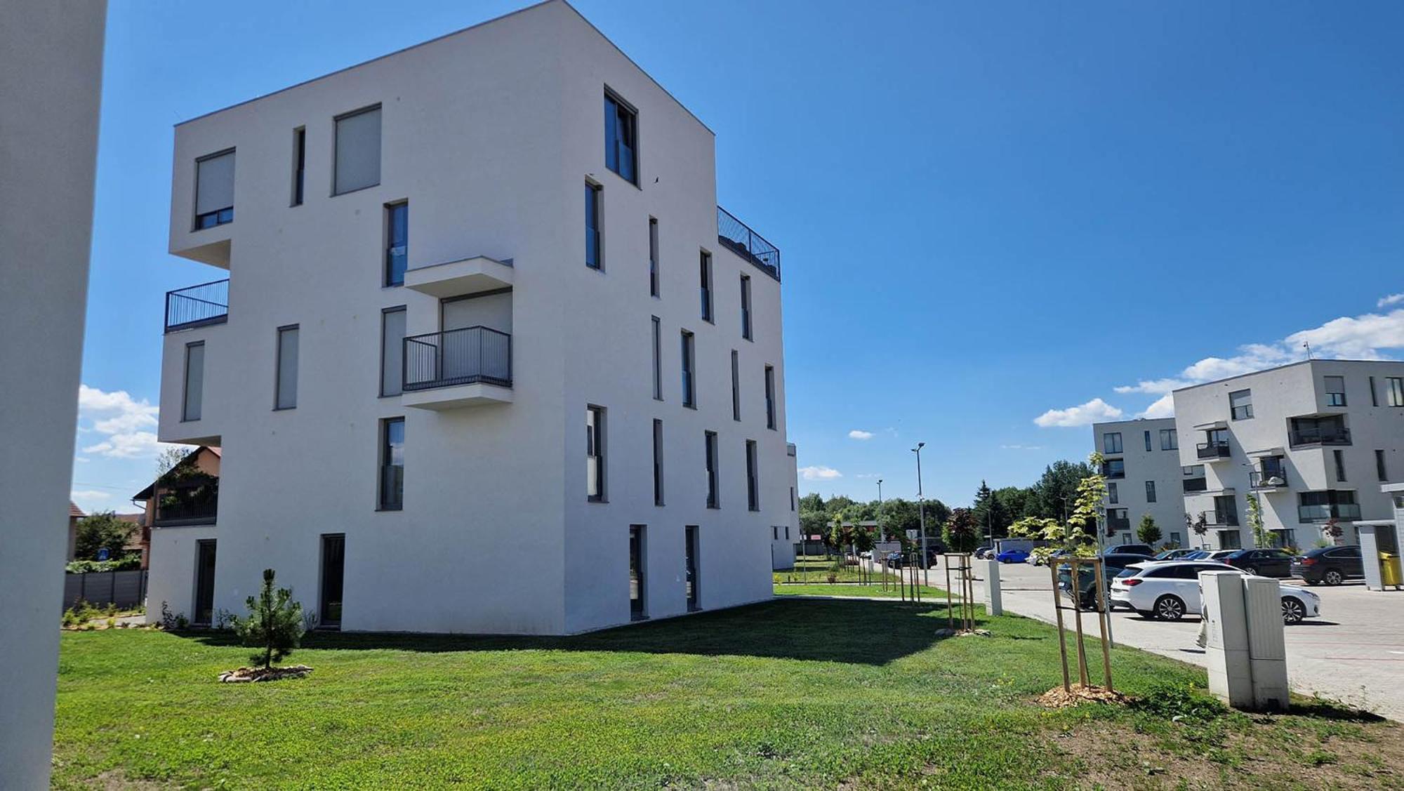 Hillshome - 84M2 Moderny Byt S Terasou Aj Saunou Liptovský Mikuláš المظهر الخارجي الصورة